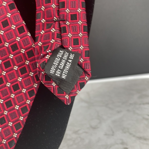 Boulevard Club Necktie - Picture 2 of 6